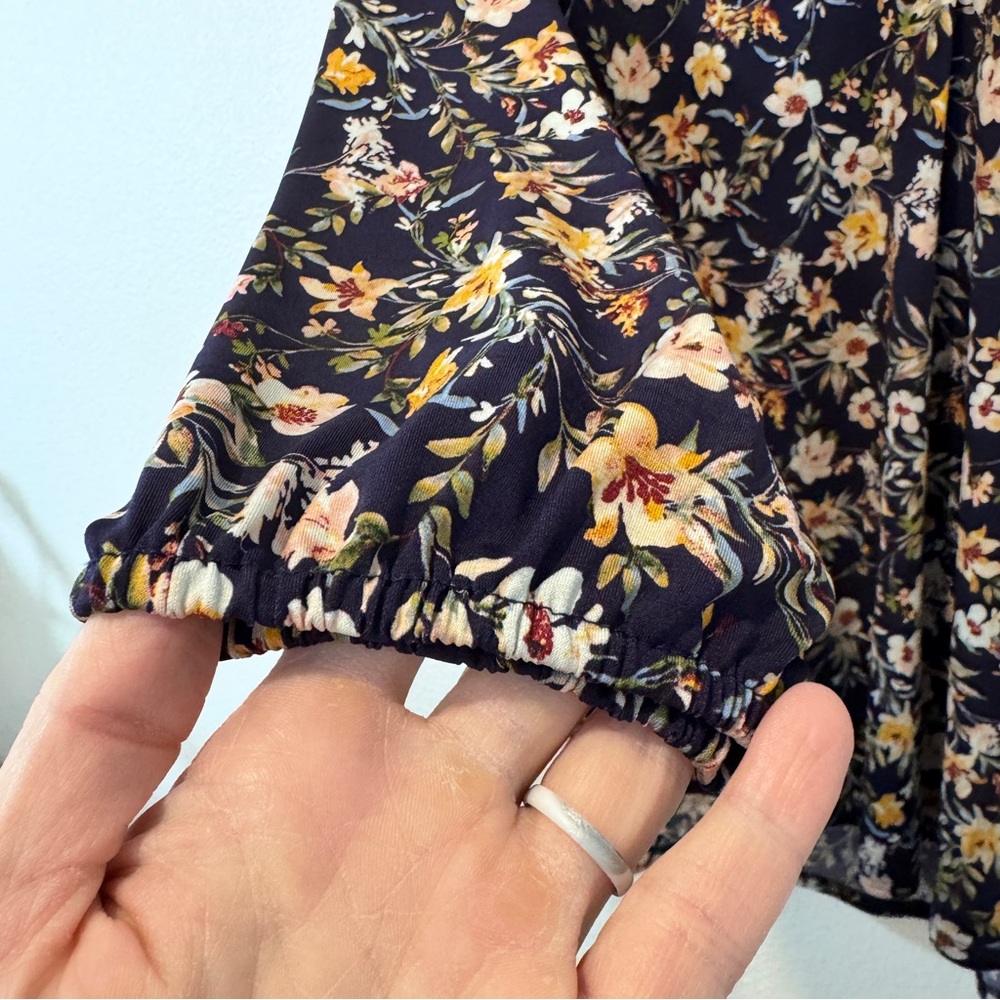 Two by Vince Camuto Floral Boho Blouse Navy Romantic Cottagecore XXL - Picture 5 of 9